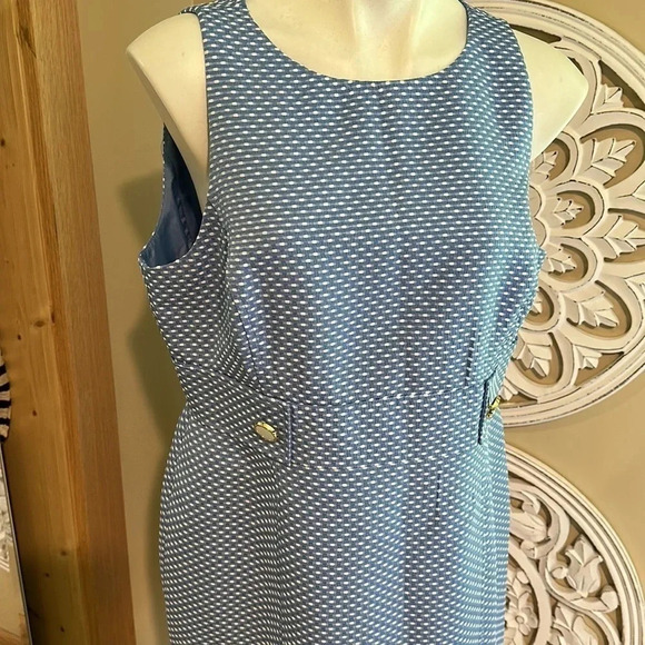 TAHARI-LEVINE Periwinkle Blue/White Sleeveless Sheath Dress - Picture 3 of 7